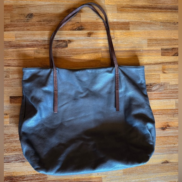 Eileen Fisher Handbags - Eileen Fisher Gray Leather Tote Bag